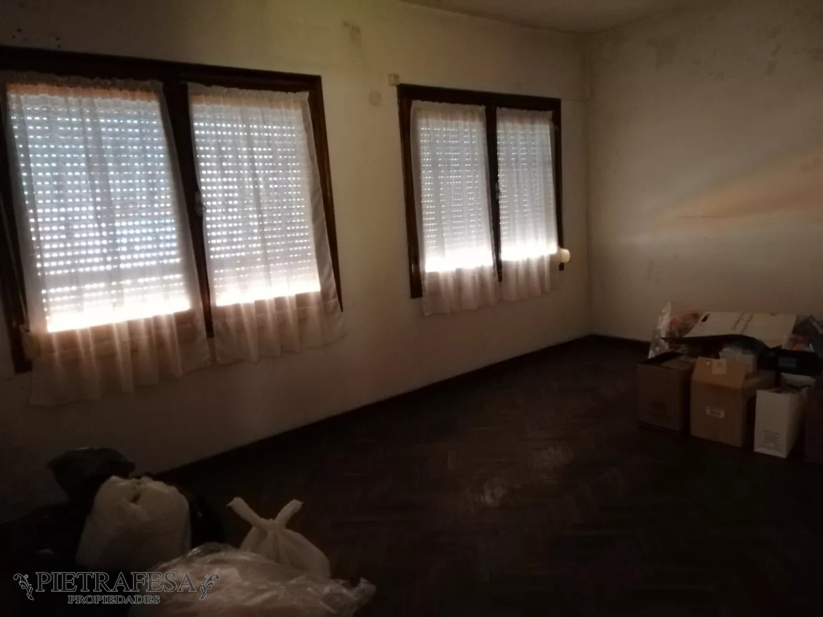 Casa ID.8028 - Casa en venta 2 dormitorios, 2 baños, patio y garaje-Gaboto-Cordón