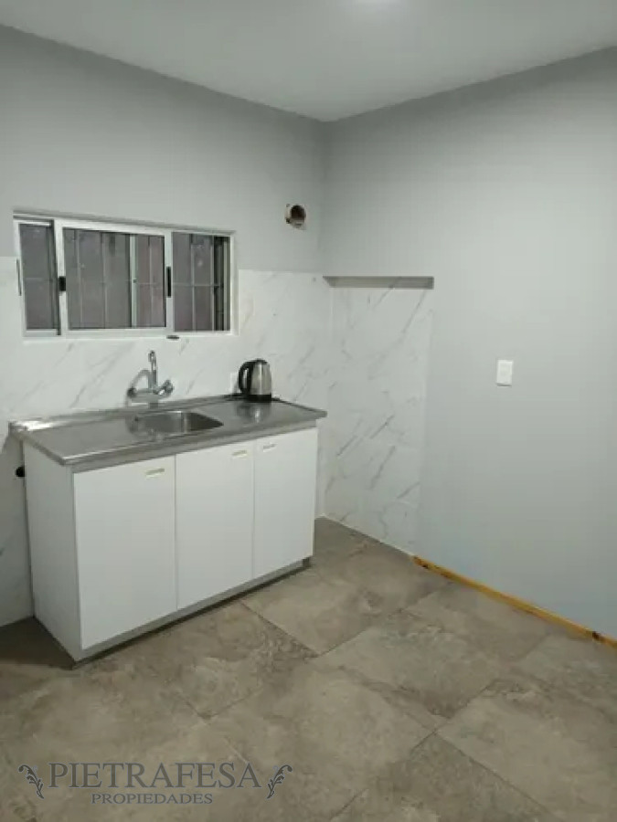 Casa ID.13449 - Casa en alquiler, 2dormitorios, 1baño. Peñarol.