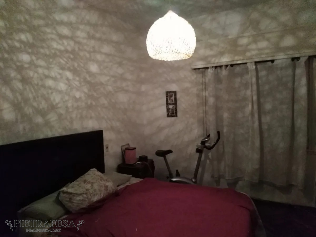 Casa ID.4743 - Casa en venta 3 dormitorios, 2 baños, garaje y azotea- Gral. Thiebaut- Buceo