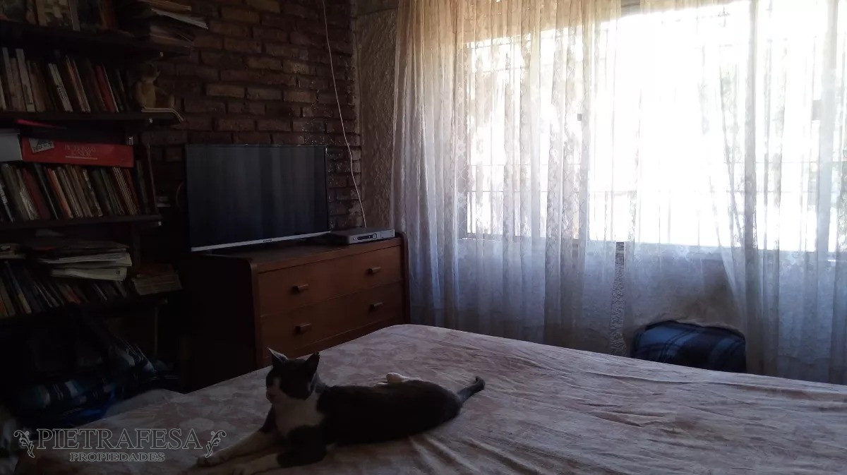 Casa ID.7544 - Casa en venta 3 dormitorios, 1 baño, cochera, frente y fondo- José Mármol - La Teja