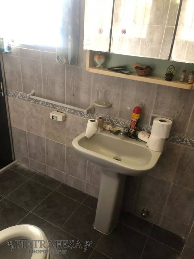 Casa ID.9004 - Casa en venta 4 dormitorios, 3 baños, patio y gje-La Blanqueada