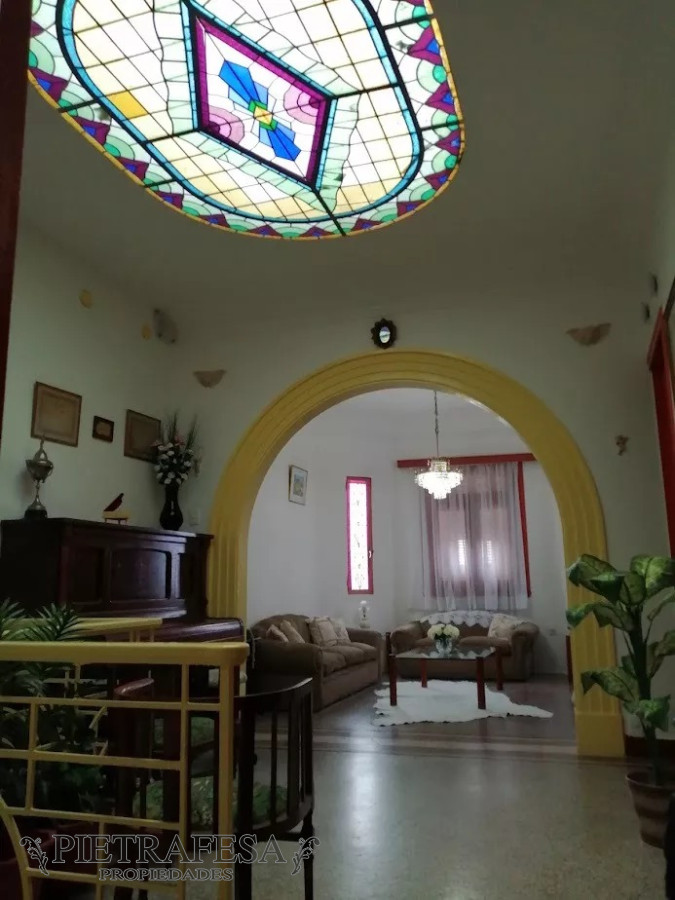 Casa ID.7993 - Casa mas local en venta, 3 dormitorios, 3 baños y azotea-Ejido-Barrio Sur