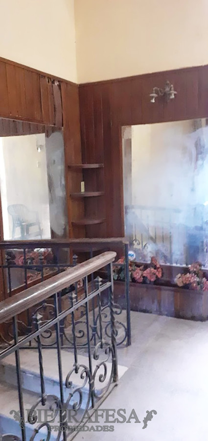 Casa ID.13556 - Casa de altos en venta, 4 dormitorios, 1 baño, azotea-Cordón 