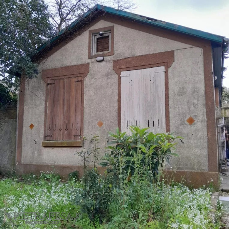 Casa ID.11368 - Casa a reciclar con gran terreno, 2 dormitorios, 1 baño-Colón