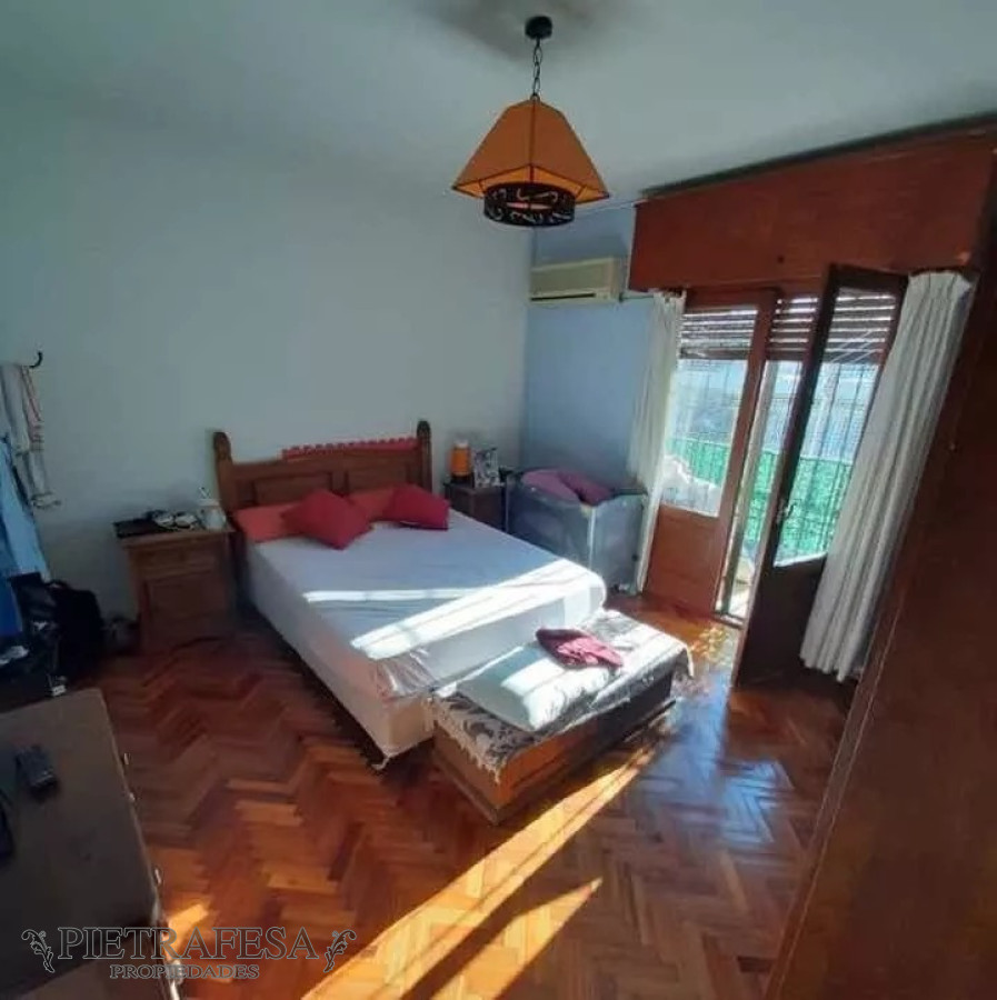 Casa ID.5788 - Casa en venta 2 dormitorios, 1 baño, patio y cochera- Plutarco- Buceo