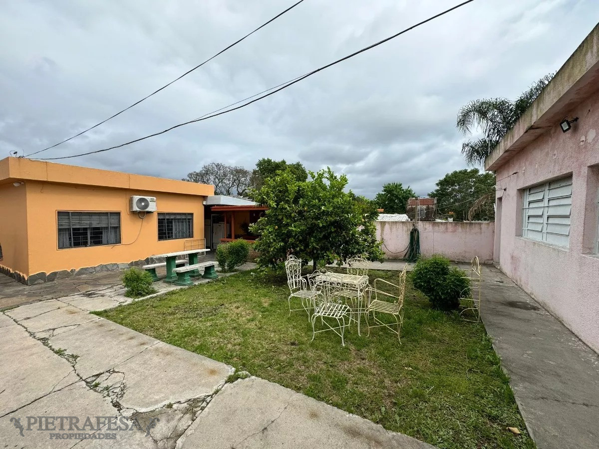 Casa ID.12340 - Casa en venta 4 dormitorios, 1 baño, patio-Aires Puros