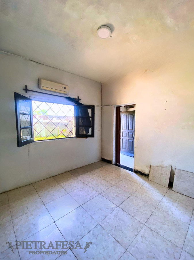 Casa ID.11307 - Casa a reciclar, 1 dormitorio, 1 baño, patio-Villa Española
