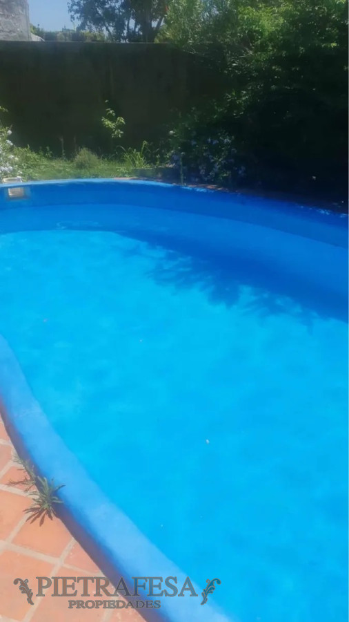 Casa ID.4427 - Casa a la venta - 4 dormitorios - 4 baños - jardín - cochera - Horacio Acosta y Lara - Carrasco Norte