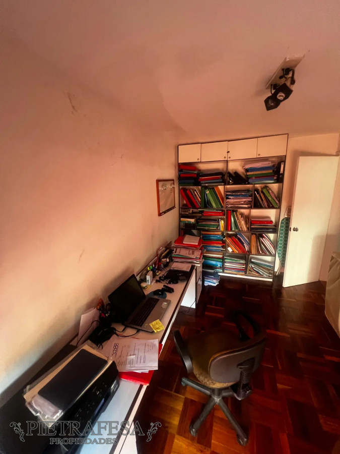 Casa ID.12692 - Casa en venta, 4dormitorios, 2baños, patio, barbacoa, garaje. Pocitos