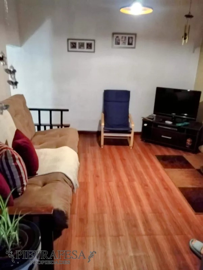 Casa ID.12089 - Casa en venta 2 dormitorios, garaje, terraza-Cerrito