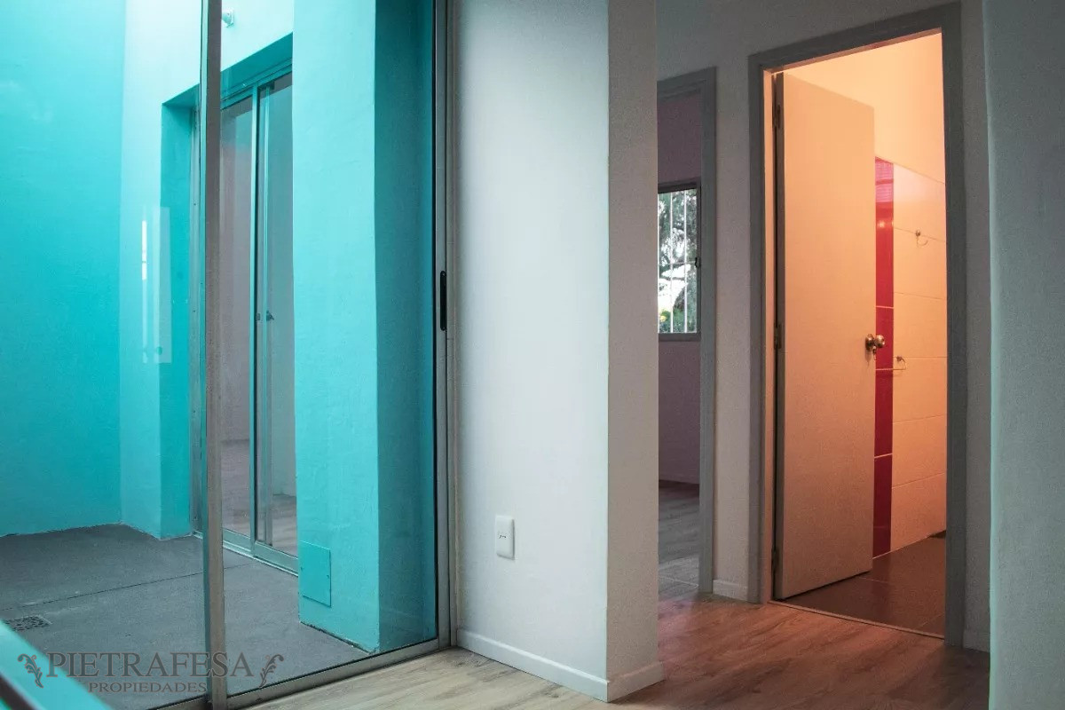 Casa ID.10150 - Casa en venta con renta 2 dormitorios, 1 baño, cochera y patio-Maroñas