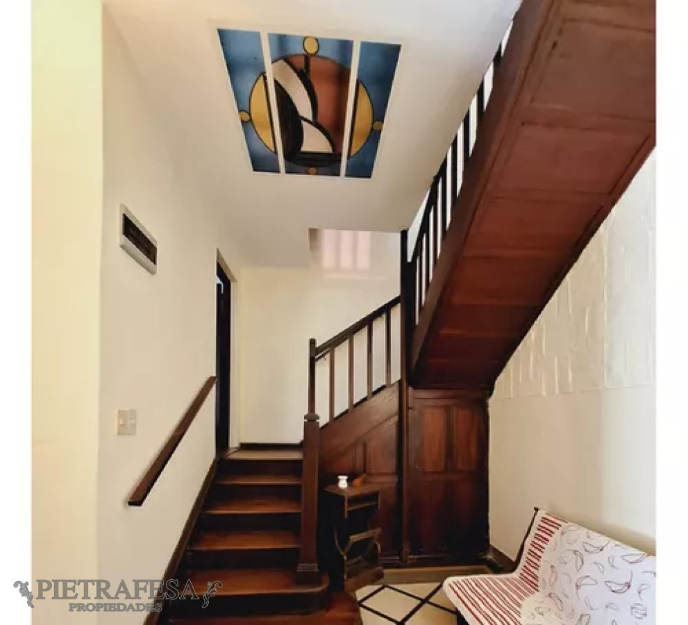 Casa ID.12734 - Casa en venta, 3dormitorios, 1baño, garaje, azotea. Pocitos.