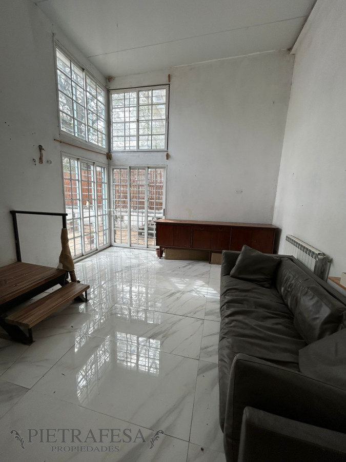 Casa ID.6952 - Casa en alquiler, 7 dormitorios, 4 baño, patio, garaje, Joaquín Núñez, Punta Carretas.