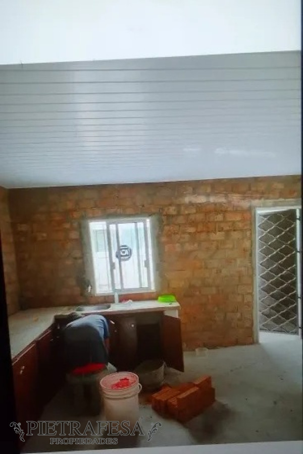 Casa ID.13638 - Casa de 1 dormitorio y monoambiente con renta en venta-Las Acacias