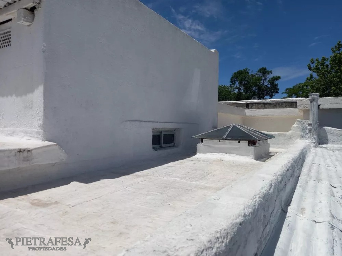 Casa ID.8386 - Casa en venta 3 dormitorios, 1 baño, patio y azotea-Ing Manuel Rodríguez Correa-Aires Puros