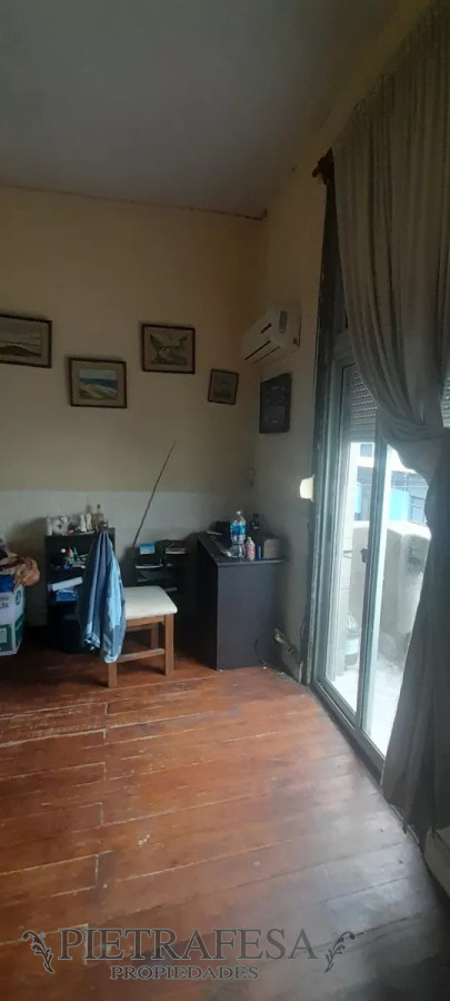 Casa ID.11239 - Casa en venta, 5 dormitorios, 1 baño-Aguada