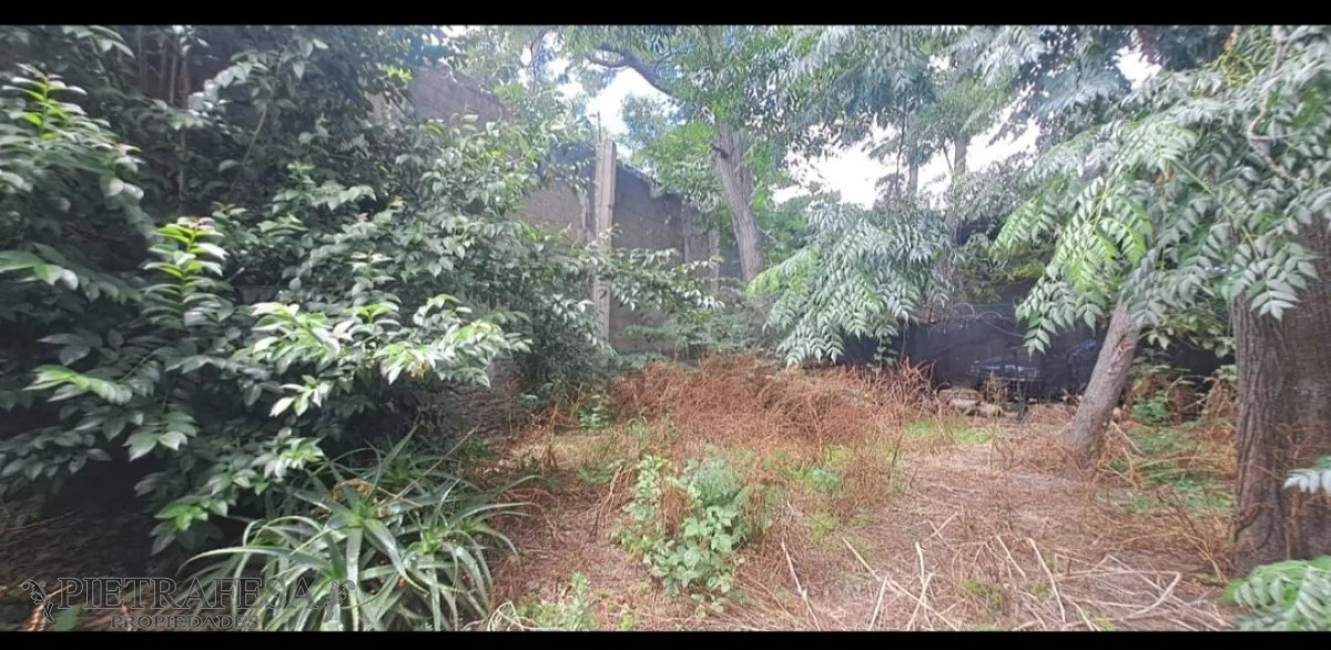 Casa ID.8864 - Casa en venta con renta 2 dormitorios, 1 baño y cochera-Villa Española