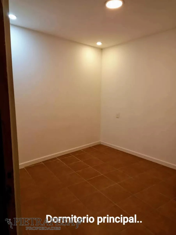 Casa ID.11878 - Casa en venta, 2 dormitorios, terraza con parrillero-Unión