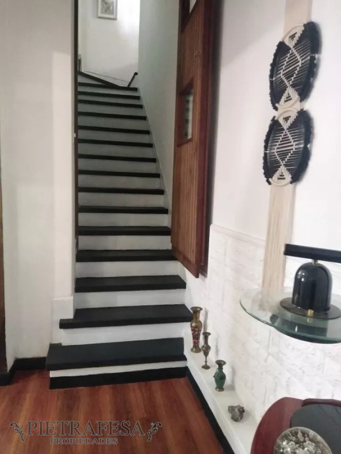 Casa ID.12089 - Casa en venta 2 dormitorios, garaje, terraza-Cerrito