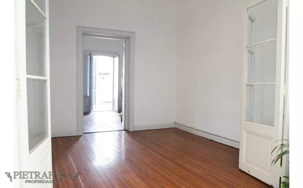 Casa ID.12034 - Casa en venta 2 dormitorios, 1 baño, azotea-Centro 