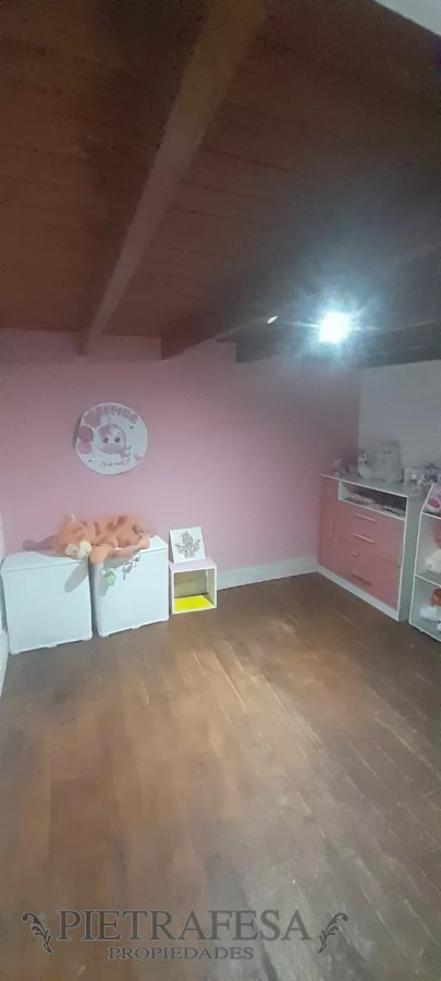 Casa ID.11239 - Casa en venta, 5 dormitorios, 1 baño-Aguada