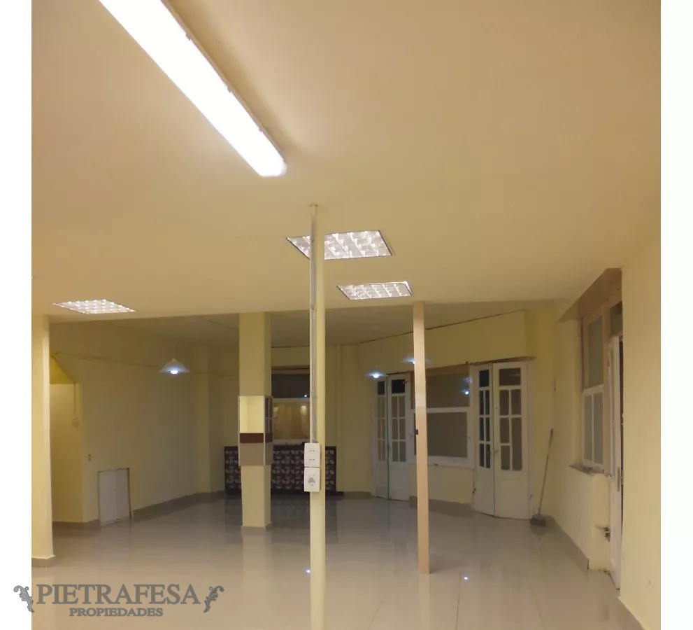 Casa ID.7993 - Casa mas local en venta, 3 dormitorios, 3 baños y azotea-Ejido-Barrio Sur