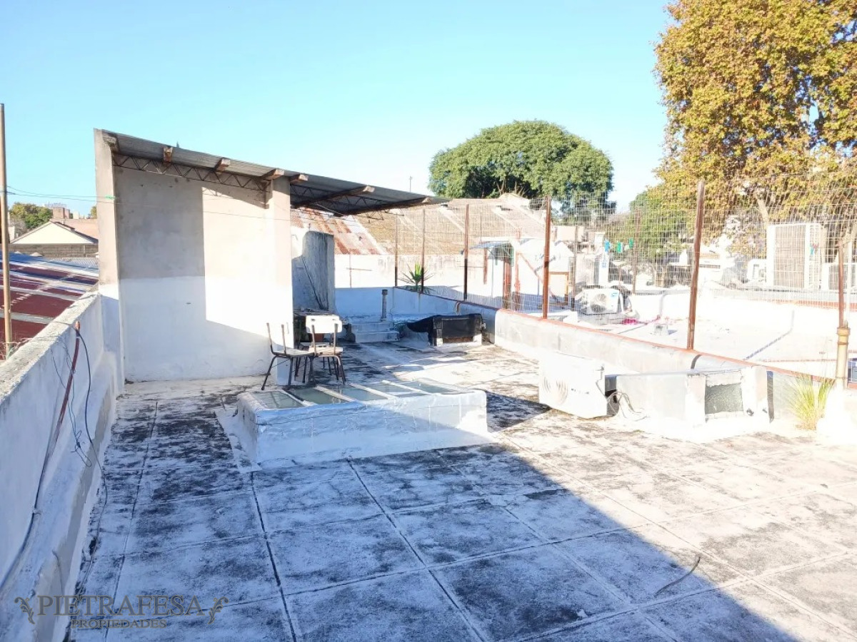 Casa ID.13465 - Casa en venta 3 dormitorios, 2 baño, azotea-La Comercial