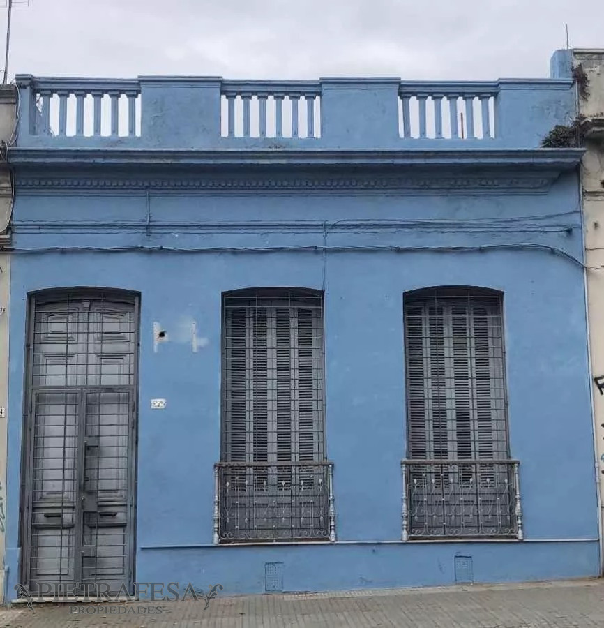 Casa ID.10424 - Casa a terminar en venta, 3 dormitorios, 2 baños-Palermo 