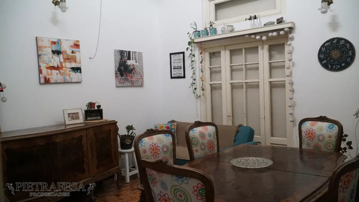 Casa ID.9814 - Casa en venta 6 dormitorios,2 baños, gje, azotea-La Blanqueada