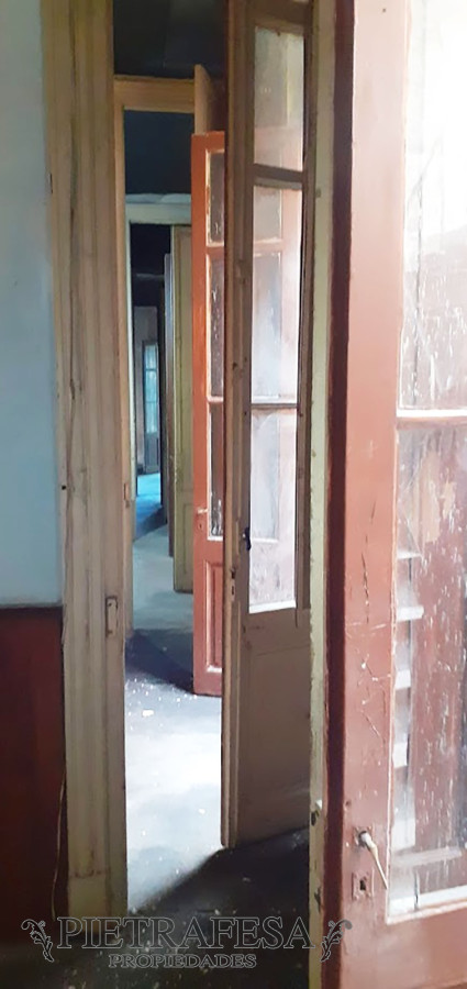 Casa ID.13556 - Casa de altos en venta, 4 dormitorios, 1 baño, azotea-Cordón 