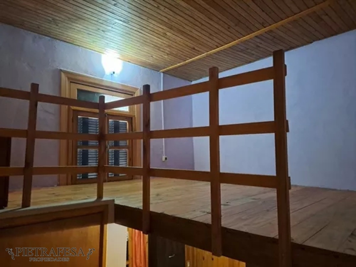 Casa ID.9868 - Casa en venta con renta, 4dorm, 2baños. Cordón.