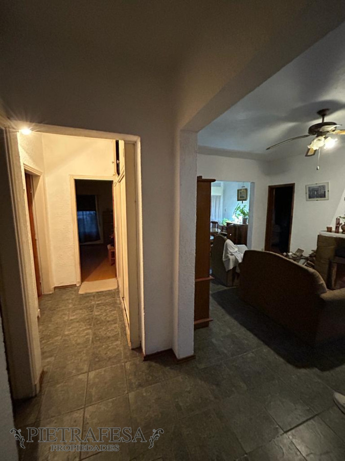 Casa ID.1554 - Casa en venta padrón único con dos casas con fondo y cochera -Zum Felde - Malvin Norte