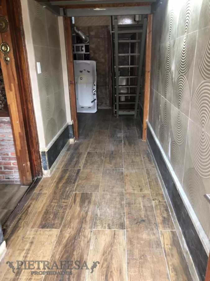 Casa ID.7676 - Casa en venta, Con Renta  3 dormitorios, 1 baño y barbacoa-Antonio Diaz - Prado 