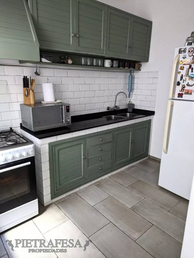 Casa ID.9385 - Casa en venta 2 dormitorios, 1 baño, cochera-Bella Vista