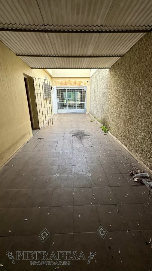Casa ID.10336 - Casa en venta 4 dormitorios, 3 baños, fondo, gje-Buceo