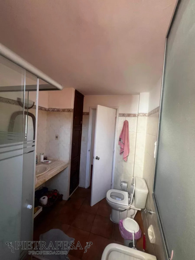 Casa ID.12342 - Casa en venta 4 dormitorios, 2 baños, barbacoa-Pocitos 
