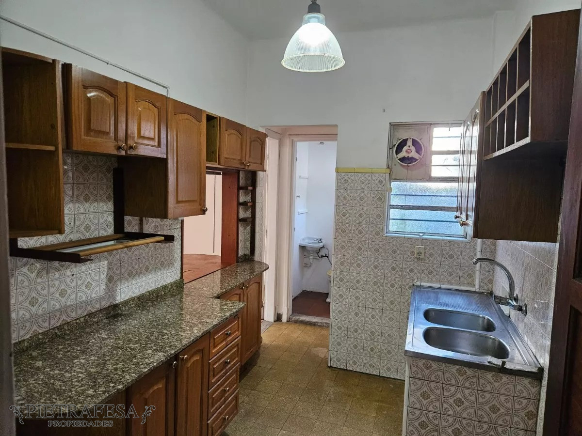 Casa ID.12196 - Casa en venta 3 dormitorios, 2 baños, azotea- La Blanqueada