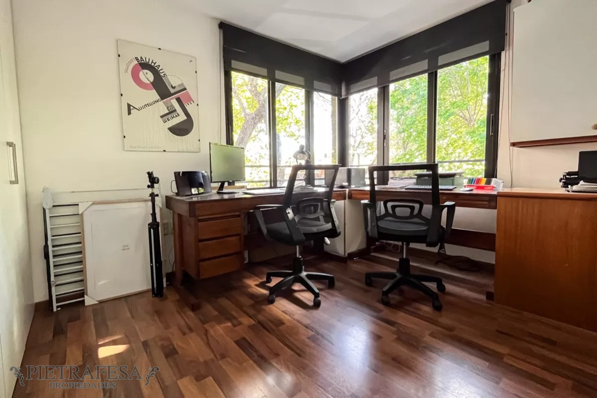 Casa ID.7855 - Casa en venta 3 dormitorios, 2 baños, terraza-Dr. Joaquín Requena-, Parque Rodó