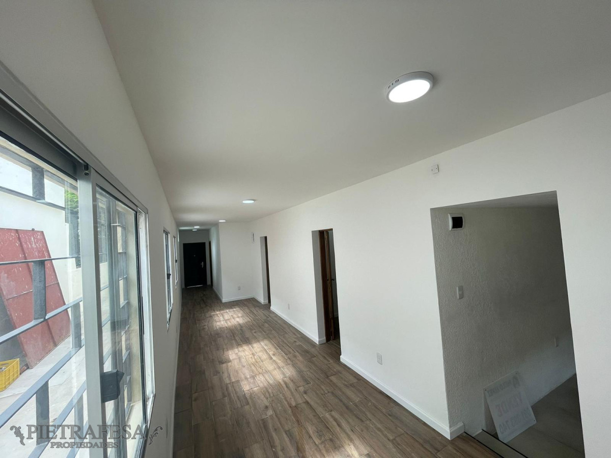 Casa ID.9014 - Casa en venta 2 dormitorios, 1 baño y azotea-Malvin