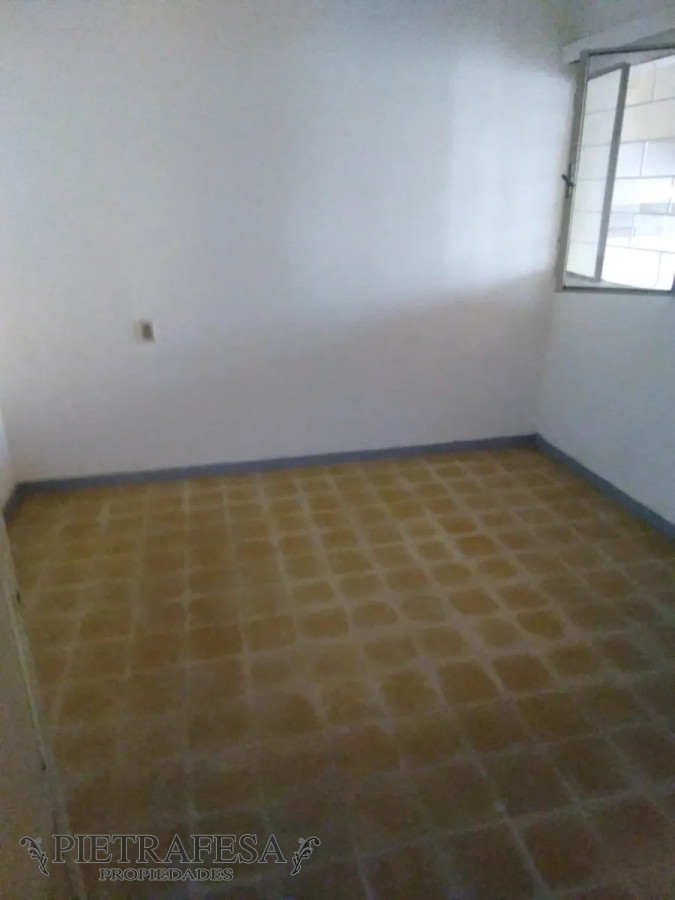 Casa ID.4057 - Casa en venta con renta - 2 dormitorios 1 baño con patio - Cochera - Av. Corrientes - Maroñas