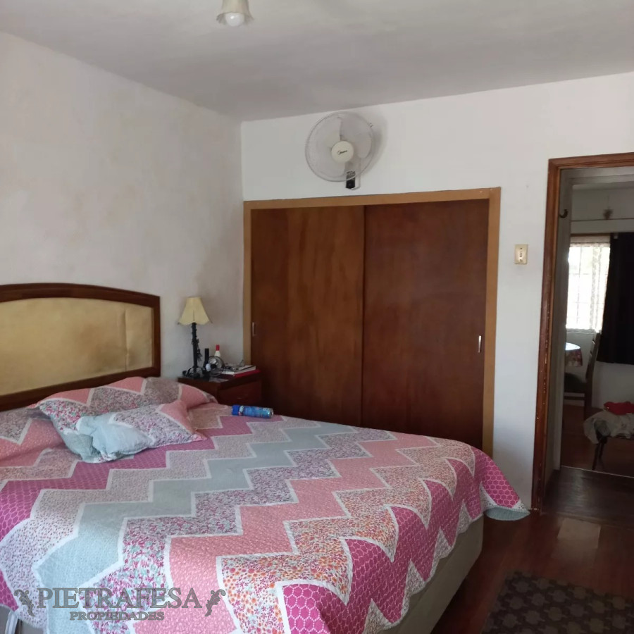 Casa ID.12250 - Casa en venta 2 dormitorios, 2 baños, patio-Colón 