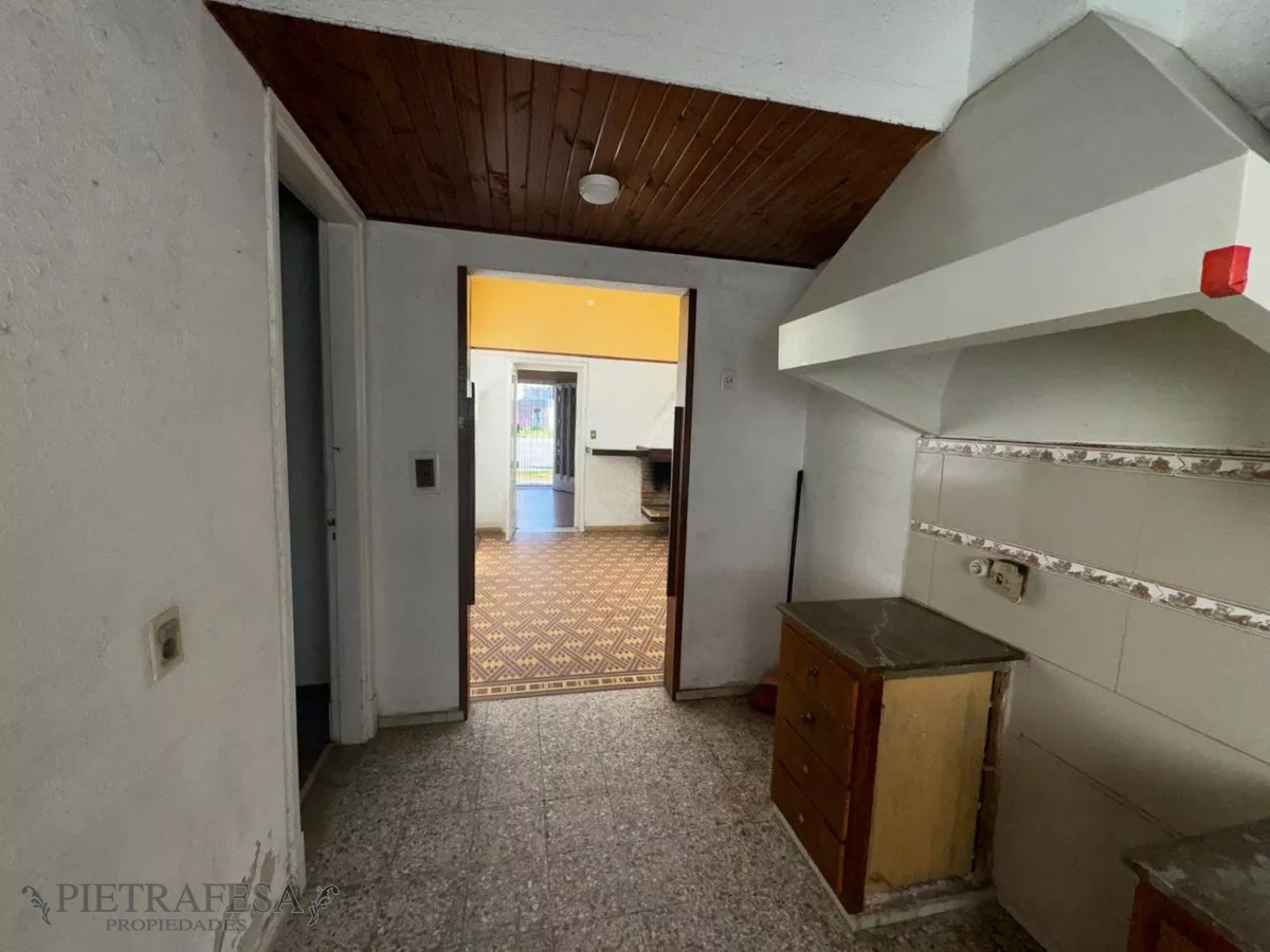 Casa ID.11230 - Casa en venta, 3 dormitorios, 1 baño, patio, azotea con parrillero - Buceo