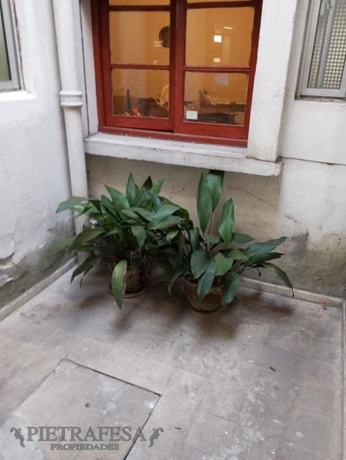 Casa ID.10668 - Casa en venta 2 dormitorios, 1 baño, patio- Tres Cruces