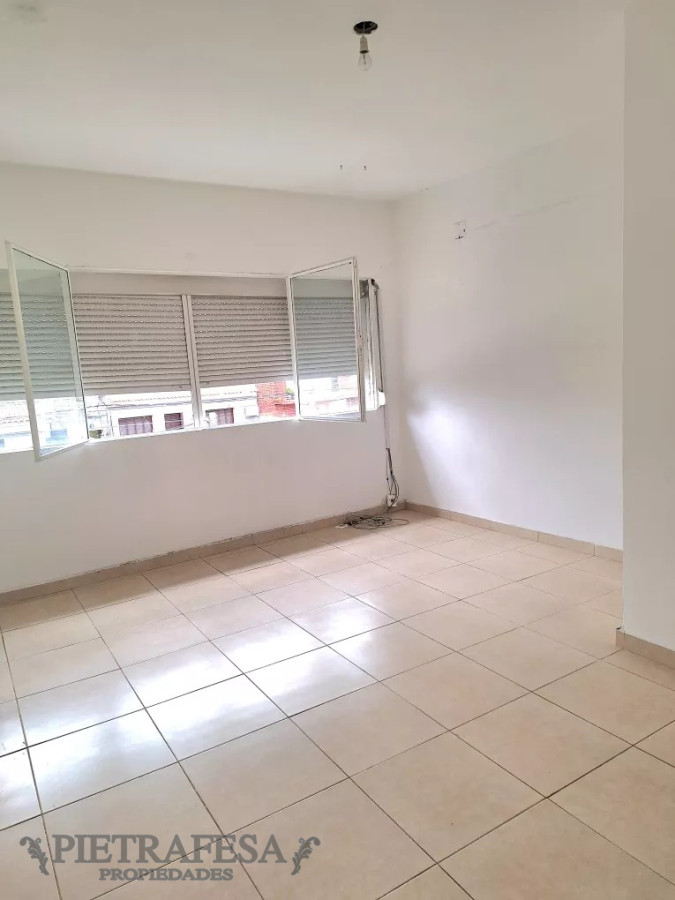 Casa ID.11256 - Casa y local en venta, 3 dormitorios, gaje-Mercado Modelo
