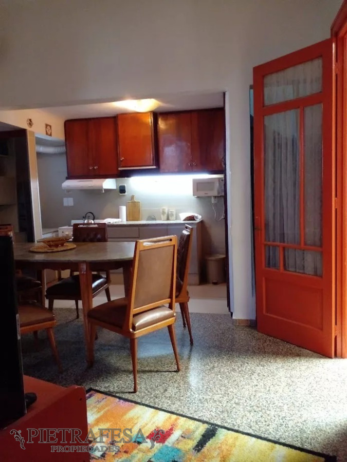 Casa ID.7993 - Casa mas local en venta, 3 dormitorios, 3 baños y azotea-Ejido-Barrio Sur