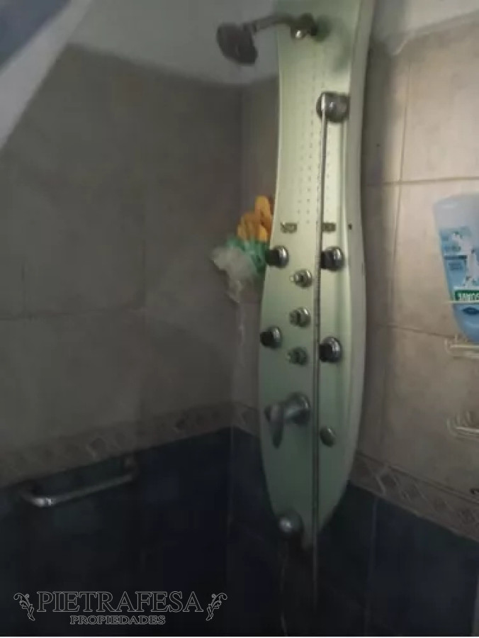 Casa ID.12701 - Casa en venta, 8dormitorios, 2baños, patio, cochera, piscina. El Pinar.