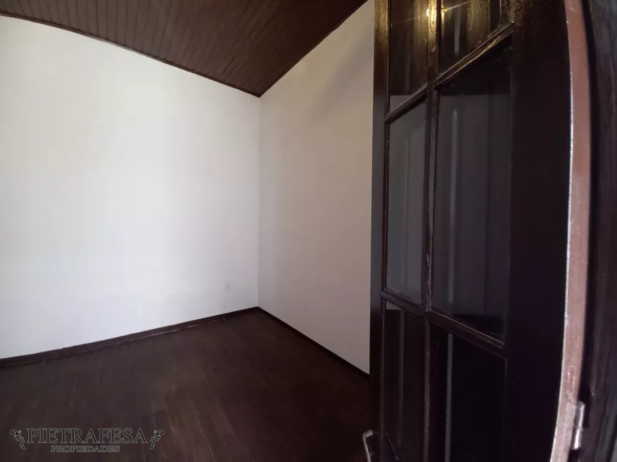 Casa ID.8386 - Casa en venta 3 dormitorios, 1 baño, patio y azotea-Ing Manuel Rodríguez Correa-Aires Puros