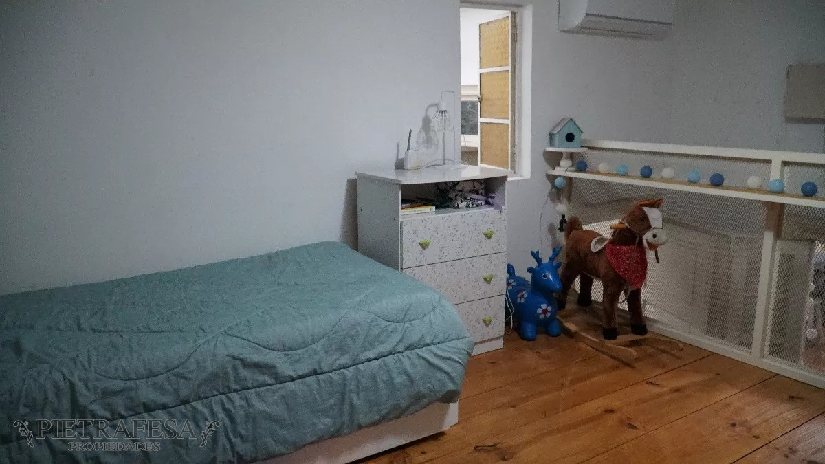 Casa ID.9814 - Casa en venta 6 dormitorios,2 baños, gje, azotea-La Blanqueada