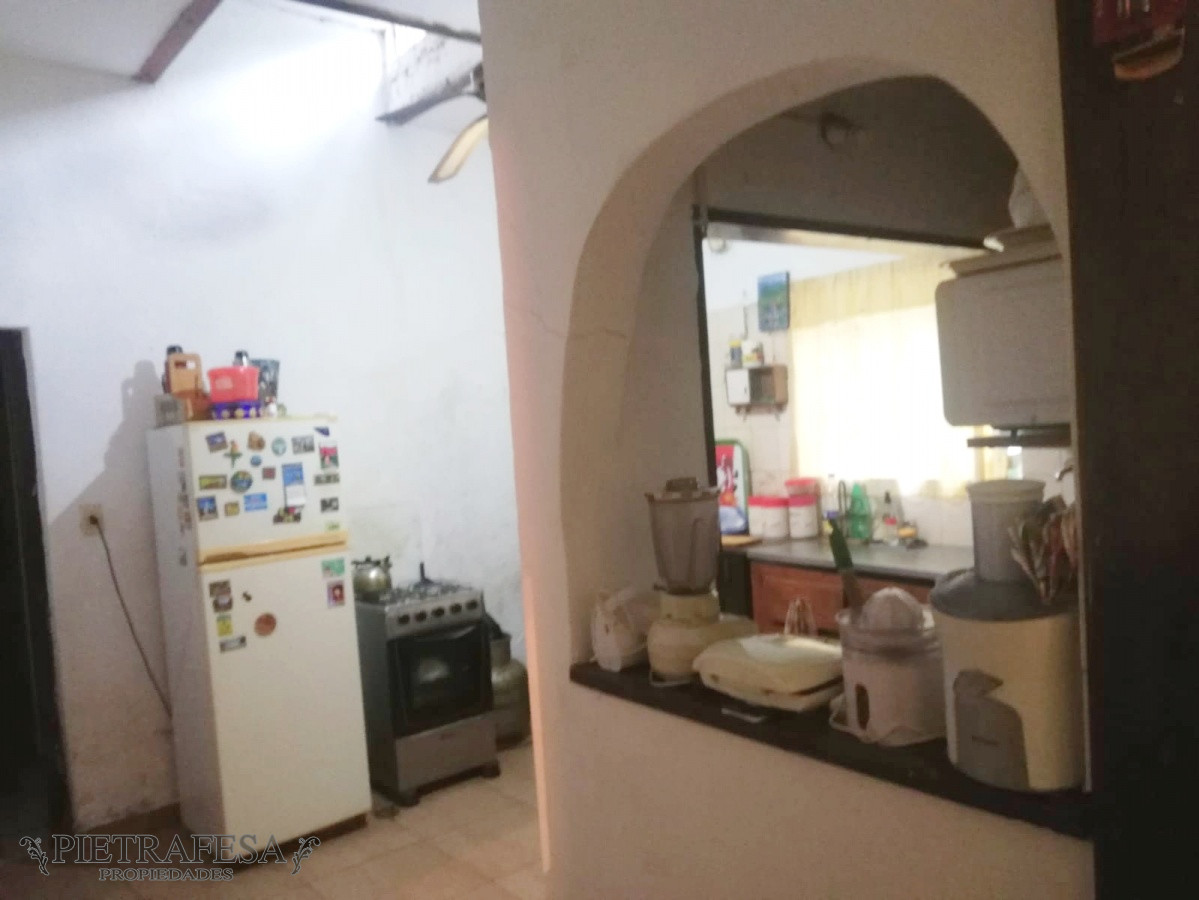 Casa ID.1652 - Casa en venta 2 plantas, 4 dormitorios 2 baños con garaje - Isabela - Brazo Oriental 