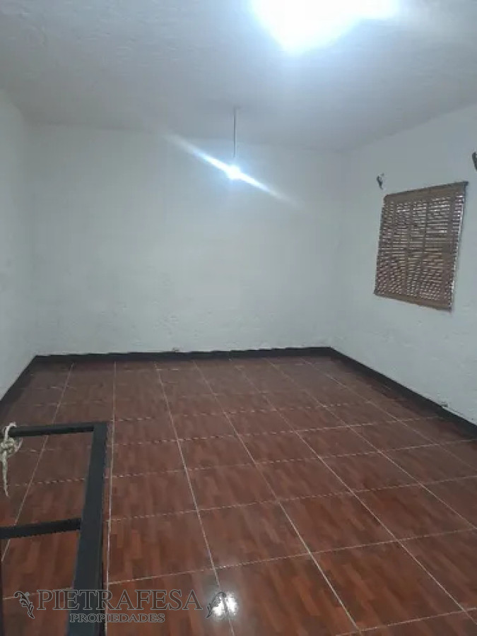 Casa ID.13364 - Casa en alquiler, 1dormitorio, 1baño, azotea. La Teja.